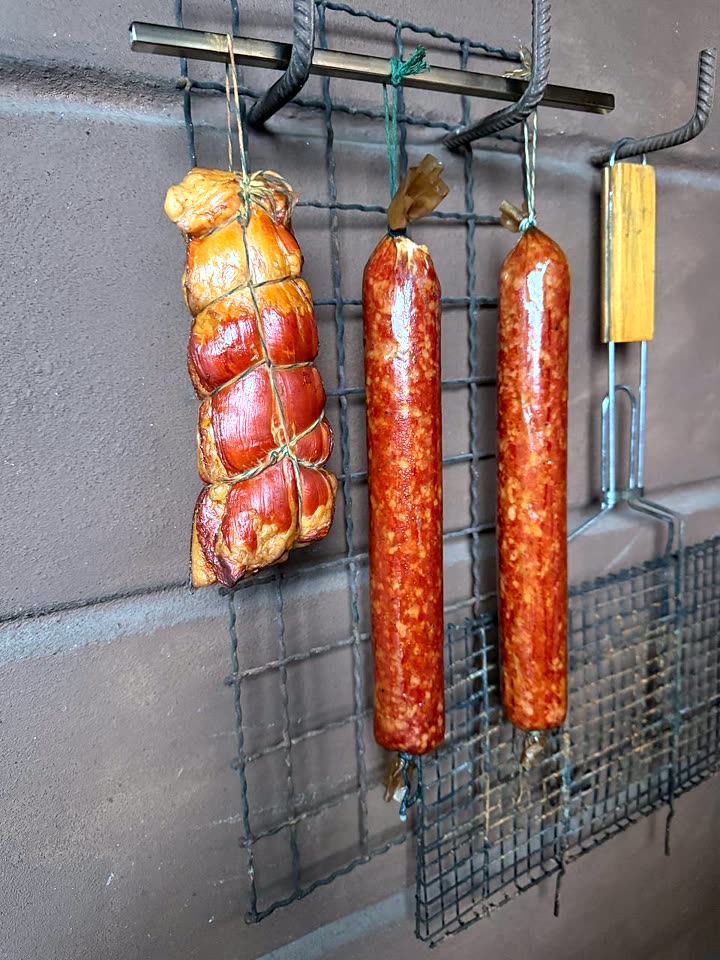 Нарезка копчёного мяса к столу, Drevos Mini