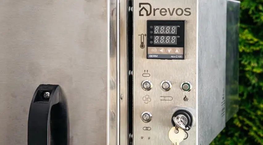 Bocznie wyjmowany sterownik DREVOS Smoke Chamber 50 + z kluczykiem i przyciskami antywandalowymi